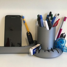 escritorio del sostenedor de la pluma casa oficina smartphone 3d print model - Mito3D