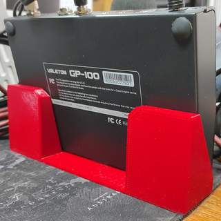 bureau afficher grille vallet gp 100 gadget gp100 multi effets pédale 3d print model - Mito3D