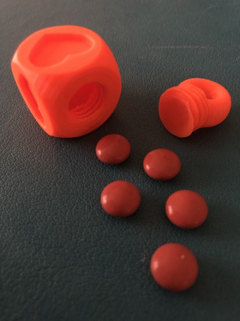 dados modelado coração comprimidos chave 4 tamanhos emergência saúde Cuidado caixa chaveiro comprimido recipiente chaveiros joalheria chaves 3D print model - Mito3D