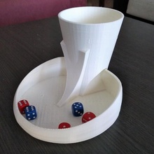 zar kule torre babalar masaüstü yazı tahtası oyun juego mesa dices taban taşı 3d print model - Mito3D
