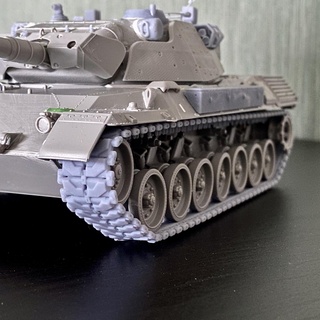 diehl d139e2 tracks - leopard 1 tank military 35 3d print model - Mito3D