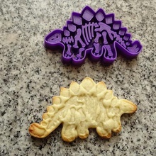 dinozorlar dinozor kurabiye kalıbı stegosaurus ev keskin kenarlı bisküvi bize 3d print model - Mito3D
