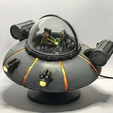 fai da te rick guarda il match macchina volante, luci a led gioco oggetti di scena ufo fantascienza schwifty piattino nerd illuminazione ikea fanart cool 3d print model - Mito3D