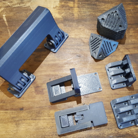 fai da te valigia parti vari borsa angolo brace pinza monta il pezzo angolare recinto la maniglia manubrio attacco cerniera protezione d'angolo protettore con 3D print model - Mito3D