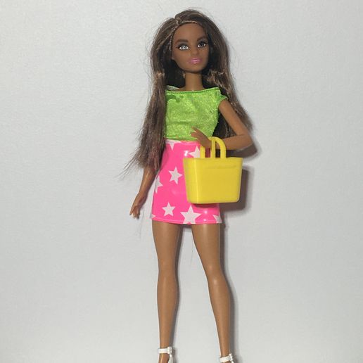 muñeca bolso Barbie tamaño muñecas jugar juguete divertido playa 3D print model - Mito3D