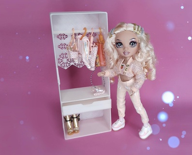 Bambola guardaroba Barbie arcobaleno alto Bambola Bambola mobilia Bambola mobilia 3d print model - Mito3D