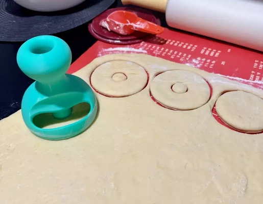donut cutter slicer cookie 3d print model - Mito3D