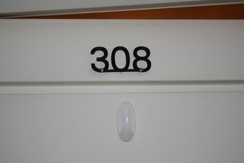 puerta número 308 firmar aire libre jardín ocupaciones 3d print model - Mito3D