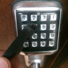 door opener hands free tool keychain dor helper covid covid19 3d print model - Mito3D