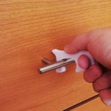 puerta oppener gadget covid de la evitar contacto llavero covid-19 abridor clave cadena 3d print model - Mito3D