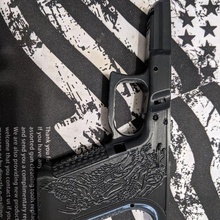 Drago glock 19 attrezzo pistola 3d print model - Mito3D