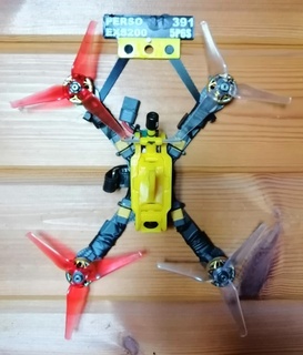 drone - hooks & labels hook wall 3d print model - Mito3D