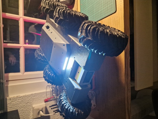 drohne roboter 6 räder ausführung entwicklung plattform rover militär panzer rc technik gebäude radio kontrolliert inspektion spion roboterarm traxxas 3d druckbar drucken arduino himbeere 3d print model - Mito3D