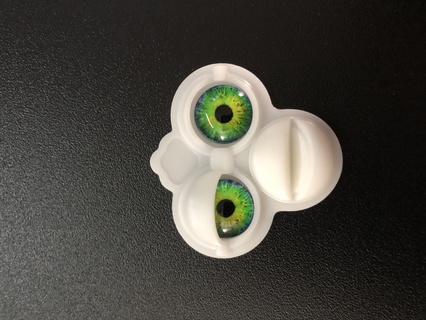 caído Furby placa frontal extraño haz impar cara juguete Arte complemento 3d print model - Mito3D