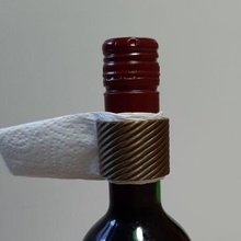 soltar receptor vino botella artilugio casa 3d print model - Mito3D