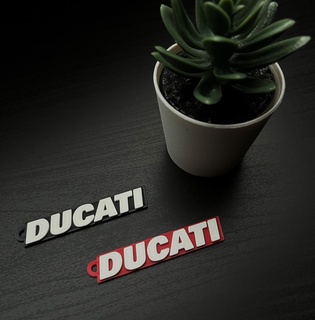 ducati keychain key holder accessories gifts pendants fobs trinkets charms ornaments decorations porte-cl porta llaves acess rios para chaves llaveros decoraciones motorbike car sell red 3d print model - Mito3D