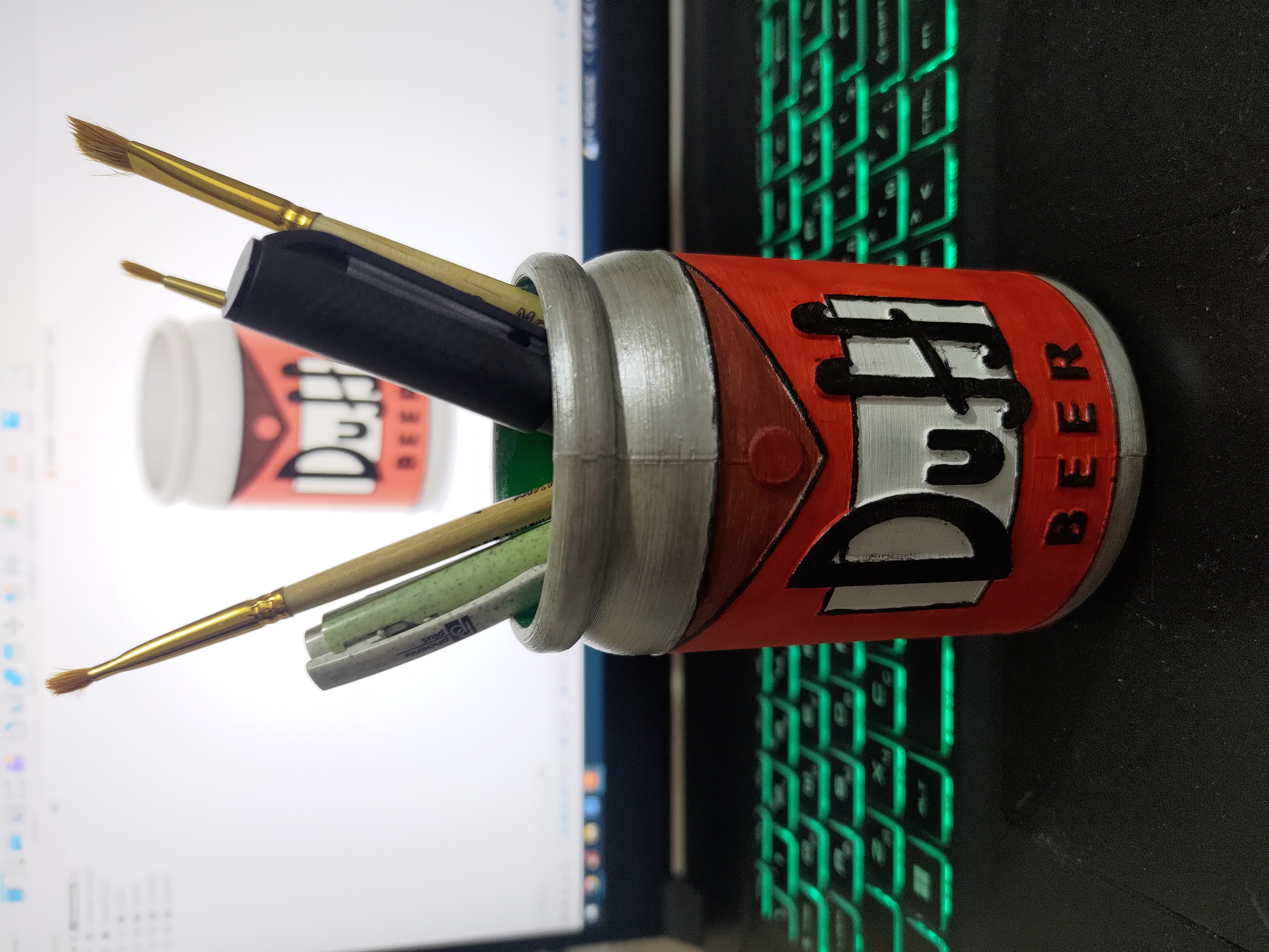 duff Bier Stift Halter Unterstützung Desktop Veranstalter verschiedene 3D print model - Mito3D