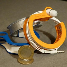 kulaklık sarıcı bilezik aracı tutucu temiz kullanışlı 3d print model - Mito3D