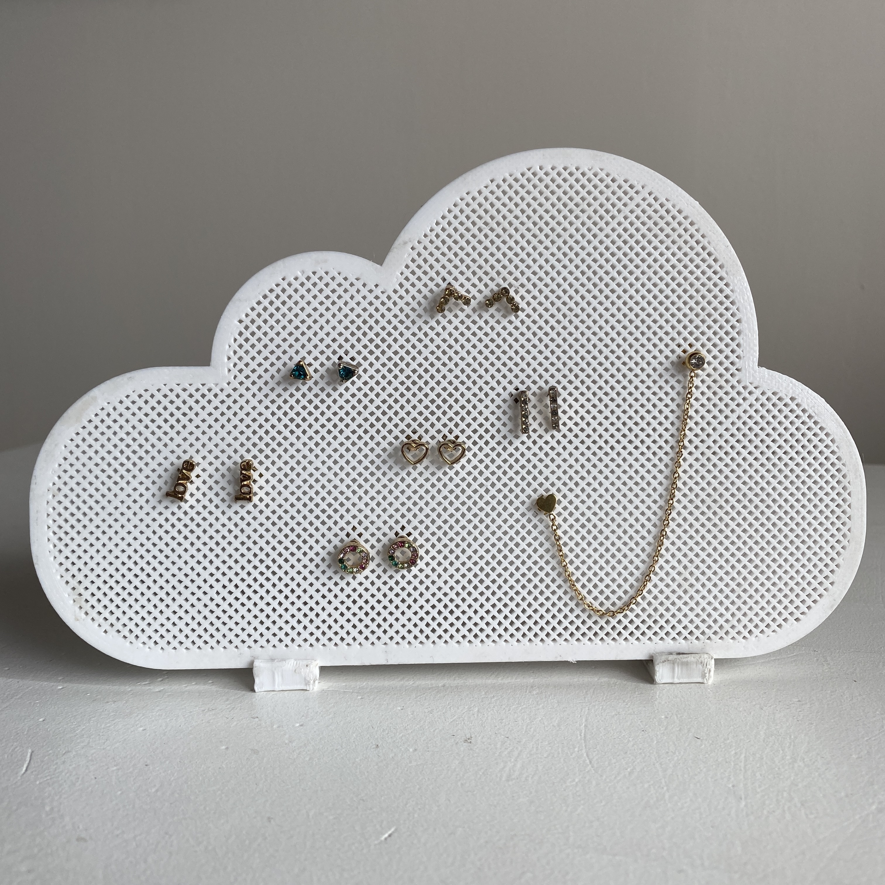 earring enamel pin display - cloud soporte aros pines 3D print model - Mito3D