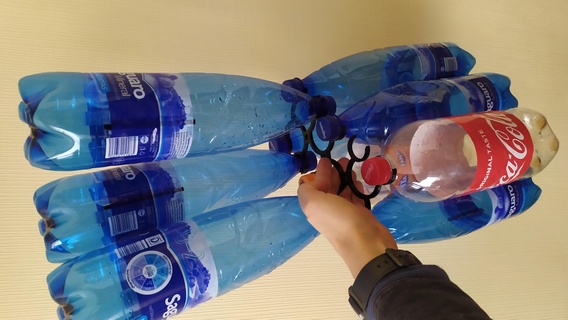 fácil mascota botellas soporte botella almacenamiento estante 3d print model - Mito3D