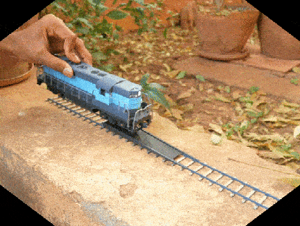 kolay yol tren yerleştirme araç demiryolu lokomotif model ölçekli yağmacı 3d print model - Mito3D