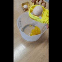 yumurta cracker ev aracı eggcracker mutfak 3d print model - Mito3D