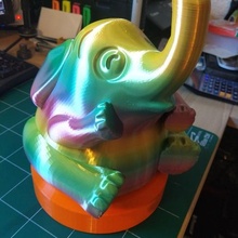 elefante porcellino banca 3d print model - Mito3D