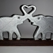 elephant heart stand kissing animal home loveheart 3d print model - Mito3D