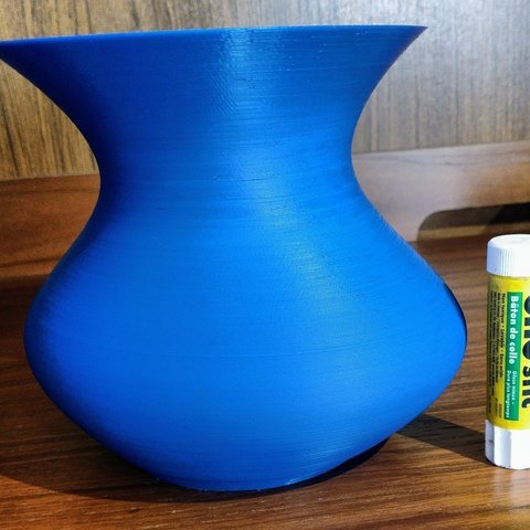 ellipticalvase1 home containers flower vase 3D print model - Mito3D