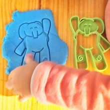 elly - elephant pocoyo cookie cutter stamps fashion lump bread house ginger gingerbread household cartoon plate cutting kitchen gadget biscuit 3dprint karaoke cookiecutter cooky dining 3d printing luifer octopus jolan duck kids baby children play dough modelling clay cakes printable battery biscuits 3d print model - Mito3D