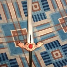 emblema ecos esmolas cimitarra cosplay fogo Heróis suporte espada traje 3d print model - Mito3D