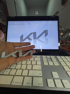 emblème kia 2023 voitures 3d print model - Mito3D