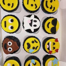 emojis home cutter Dekoration Kuchen cookies fondant cookie cupcakes emoji 3d print model - Mito3D
