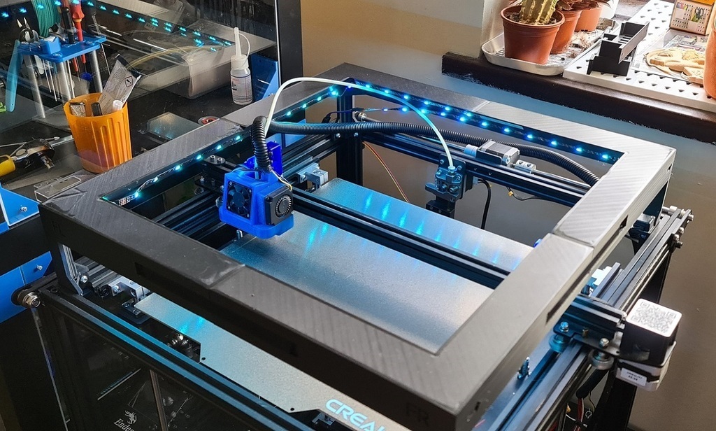 Ender 5 Plus LED Rahmen Realität Upgrades Halter Unterstützung montieren 3d Drucker Teile 3D print model - Mito3D