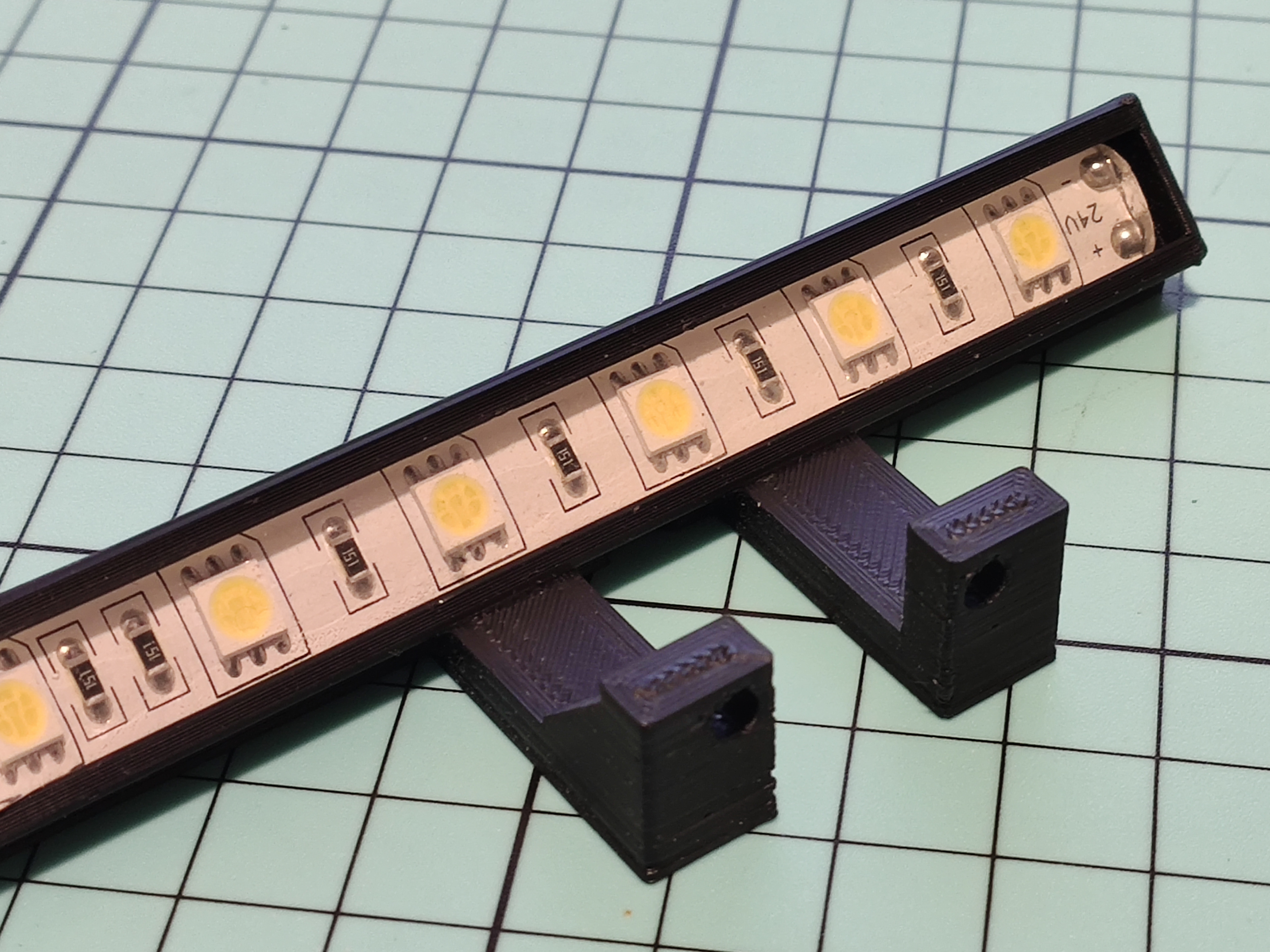 ender 6 Led bar biqu h2 vs2 revo destek 4010 4020 geçiş adaptör v2s 3D print model - Mito3D