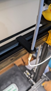 ender s1 Pro filamento guía rail 3d print model - Mito3D