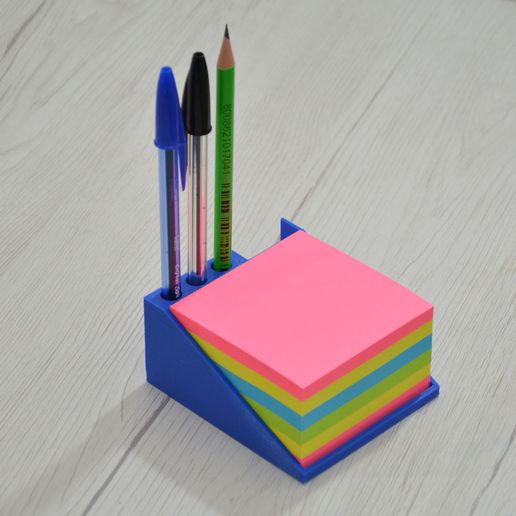 essential desk sticky notes + pen holder postit deskorganization desksetup office desktop 3D print model - Mito3D