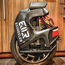 euc Kingsong s18 asiento montar Sherman artilugio movimiento monociclo electrico 3d print model - Mito3D