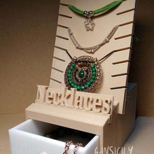 expositor stand colliers bracelets boucles d'oreilles bijoux la boîte les d'affichage support de présentation des le titulaire organisateur 3d print model - Mito3D