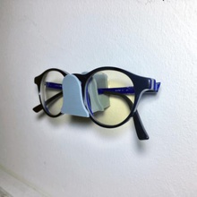 lunettes de bâti mur porteur la maison eyeglases stand fixation murale 3d print model - Mito3D