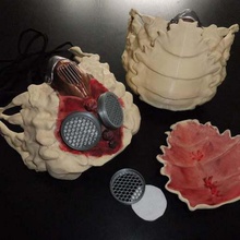 facehugger covid maske et ny yardım aracı 3d baskı cerrahi solunum maskesi respiratör yüz facecoveringchallenge deli covidmask uzaylı 3d print model - Mito3D