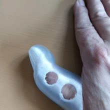 falso pulgar dedo prótesis médico herramienta ff 04 3d print cnc Moda lesión modelo práctica formación uña consejos monitor pared montar 3d print model - Mito3D