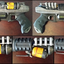 Tomber glock 86 plasma pistolet 3nikhey imprimable scifi accessoires 3d print model - Mito3D