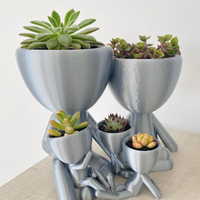 familia 3 niños plantador Pareja robert discordia decoración interior suculentas plantas regalos padres 3d print model - Mito3D