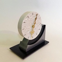 far-side moon art-deco-Uhr home Mantel clock 3d print model - Mito3D