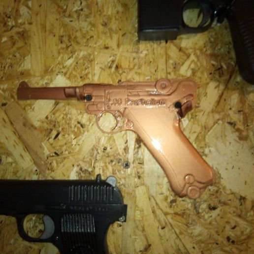 elementi fissaggio luger parabellum p08 gioco pistola 3D print model - Mito3D