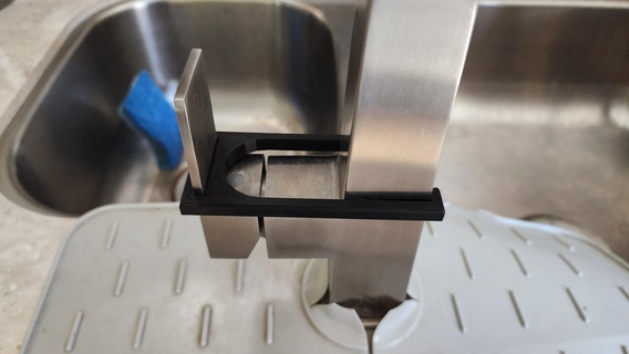 faucet lock - rv kitchen Gadget rv faucet lock  3d print model - Mito3D