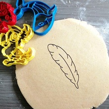 feather cookie cutter bird soft baking dough shape kitchen bake cookies speculoos 3d print model - Mito3D