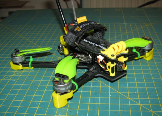 ayak darwinfpv foldape4 dörtlü oyun uçan göz kat maymun 4 fpv quadcopter r c araçlar uzak kontrol 3d print model - Mito3D