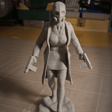 kadın Çavuş heykelcik sanat heykel tabanca gasmask maske gaz üniforma topuklar bot karakter kurgu oyun sci-fi silahlar asker savaş 3d print model - Mito3D